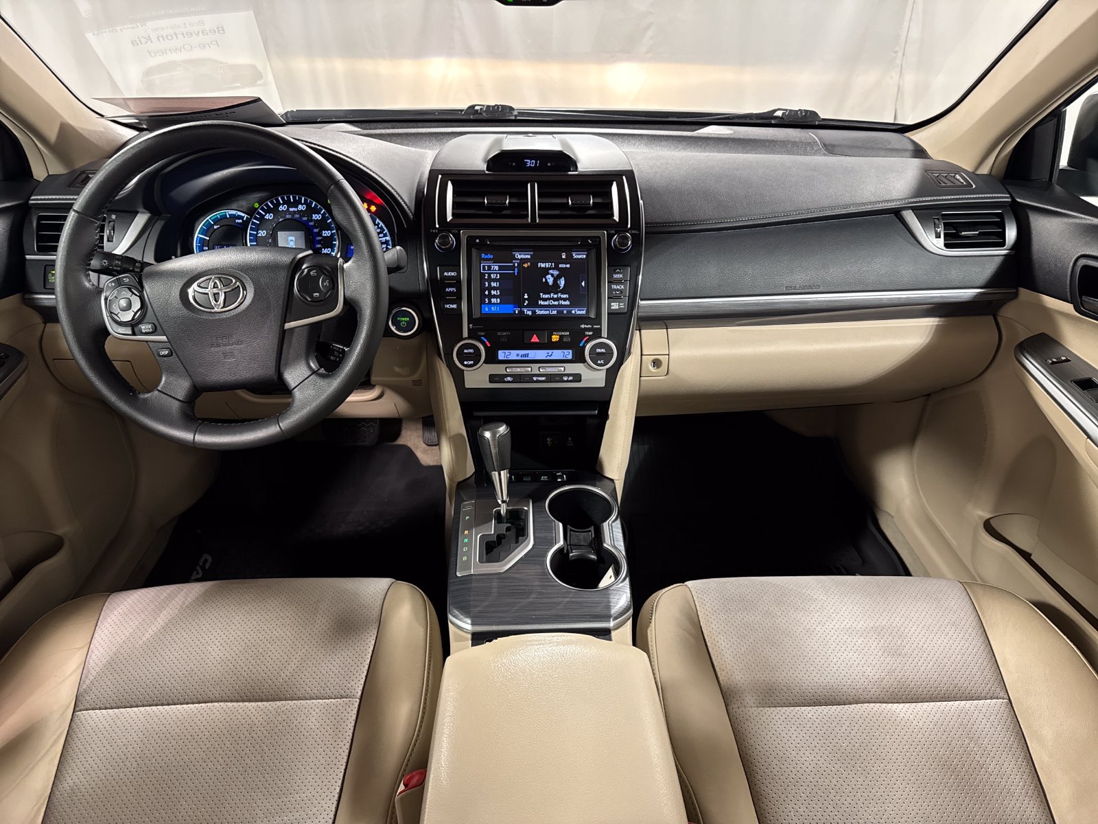 Used 2014 Toyota Camry XLE w/ Leather Package FWD image 4