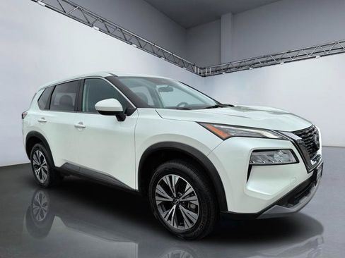 Used 2023 Nissan Rogue SV AWD/4WD image 9