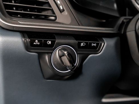 Used 2021 Porsche 911 Carrera image 36