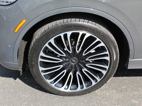 Certified 2023 Lincoln Aviator Black Label w/ Dynamic Handling Package image 12