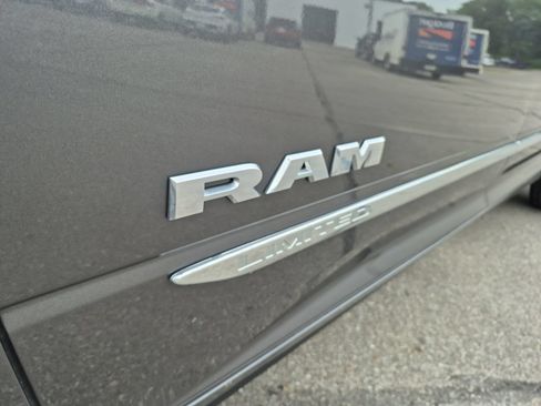 Used 2020 RAM 3500 Limited AWD/4WD image 31