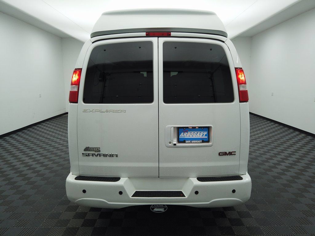 Used 2020 GMC Savana 2500 Extended w/ Enhanced Convenience Package RWD image 4