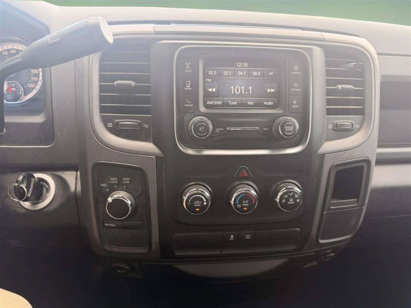 Used 2014 RAM 1500 ST AWD/4WD image 31