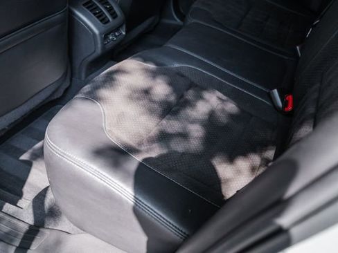 Used 2010 Ford Taurus SHO image 77