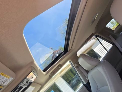 Used 2016 Toyota 4Runner Limited AWD/4WD image 19