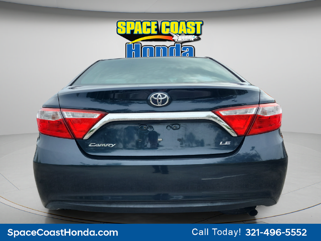 Used 2015 Toyota Camry LE FWD image 4