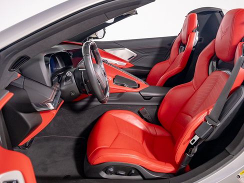 Used 2024 Chevrolet Corvette Z06 RWD image 21