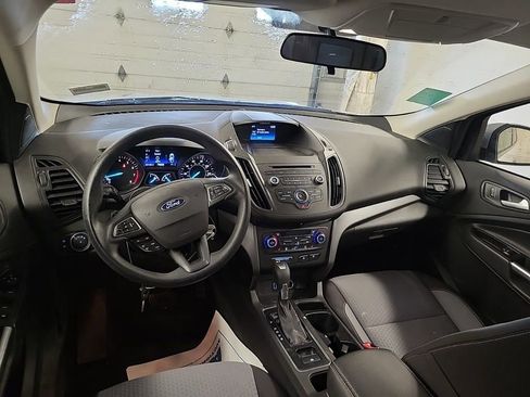 Used 2017 Ford Escape SE w/ SE Cold Weather Package image 8