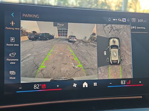 Certified 2025 BMW X2 xDrive28i w/ Premium Package image 19