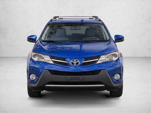 Used 2015 Toyota RAV4 XLE FWD image 2