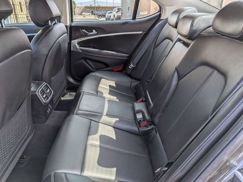 Used 2025 Genesis G70 2.5T RWD image 28