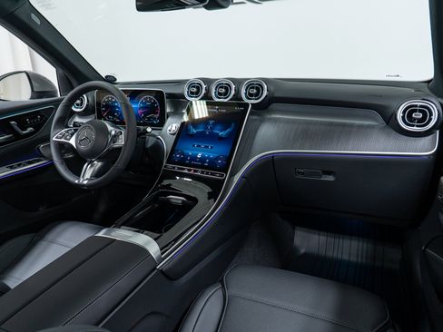 New 2026 Mercedes-Benz GLC 300 4MATIC image 14