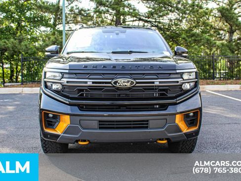Used 2025 Ford Expedition Tremor AWD/4WD image 10