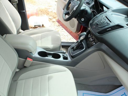 Used 2013 Ford Escape SE image 27