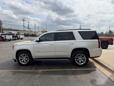 Used 2015 GMC Yukon SLT w/ Open Road Package image 8
