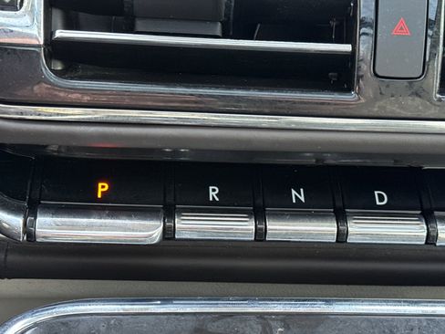 Certified 2021 Lincoln Navigator L Black Label w/ Cargo Convenience Package image 24