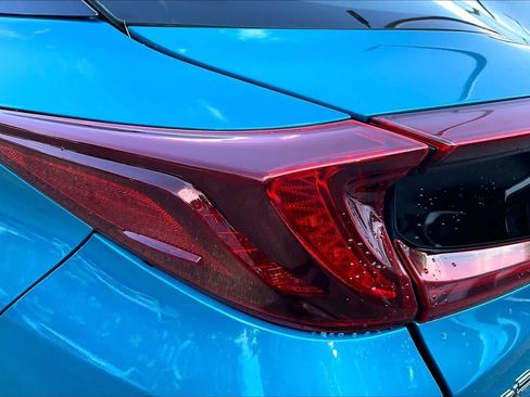 Certified 2017 Toyota Prius Prime Advanced FWD image 26