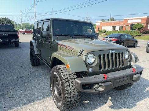 Used 2015 Jeep Wrangler Unlimited Rubicon AWD/4WD image 6