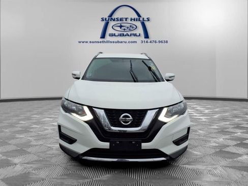 Used 2017 Nissan Rogue S w/ S Appearance Package image 18