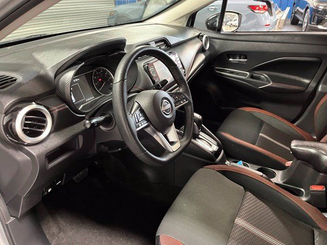 Used 2024 Nissan Versa SR FWD image 23