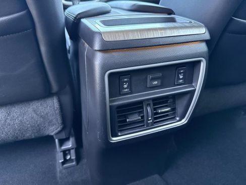 Used 2017 Nissan Murano Platinum w/ Platinum Technology Package image 20