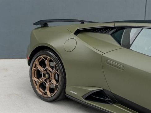 Used 2023 Lamborghini Huracan Tecnica image 43