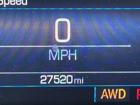 Used 2023 GMC Acadia SLE w/ Driver Convenience Package image 16