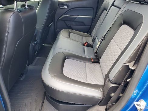 Used 2021 Chevrolet Colorado Z71 w/ Safety Package RWD image 10