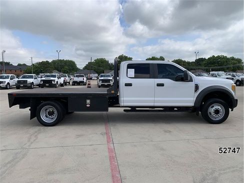Used 2017 Ford F550 2WD Crew Cab Super Duty image 5