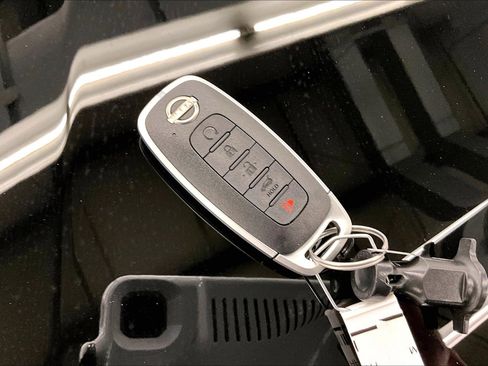 New 2025 Nissan Pathfinder Platinum w/ Lighting Package (N93) AWD/4WD image 14