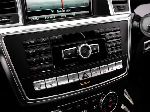 Used 2016 Mercedes-Benz GL 63 AMG 4MATIC image 32