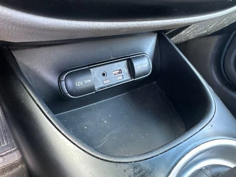 Used 2018 Kia Soul FWD image 20