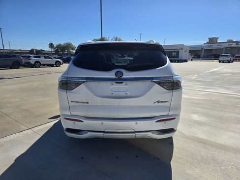 Used 2022 Buick Enclave Avenir w/ Trailering Package, 5000 lbs. image 4