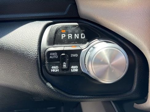 Used 2022 RAM 1500 Laramie AWD/4WD image 37
