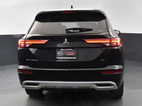 Used 2024 Mitsubishi Outlander SE image 7