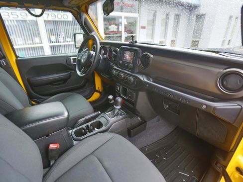 Used 2020 Jeep Wrangler Unlimited Sport AWD/4WD image 18
