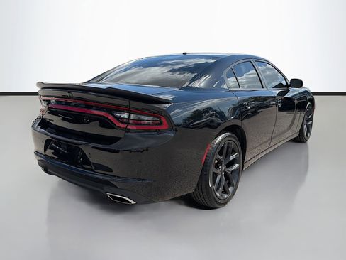 Used 2022 Dodge Charger SXT w/ Blacktop Package image 4