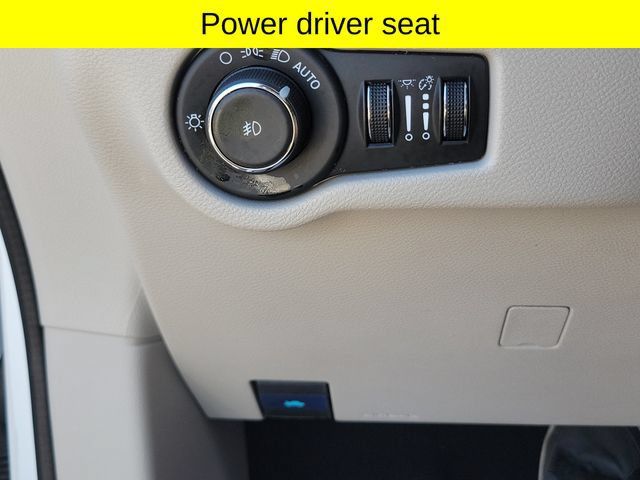 Certified 2024 Chrysler Pacifica Touring-L FWD image 20