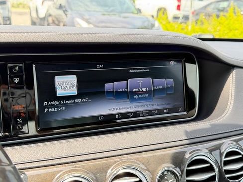 Used 2017 Mercedes-Benz S 550 4MATIC Sedan image 23