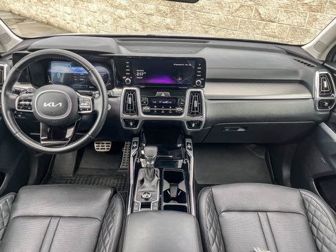 Used 2023 Kia Sorento SX image 11