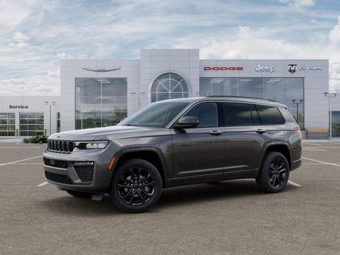 New 2026 Jeep Grand Cherokee L Limited AWD/4WD image 2