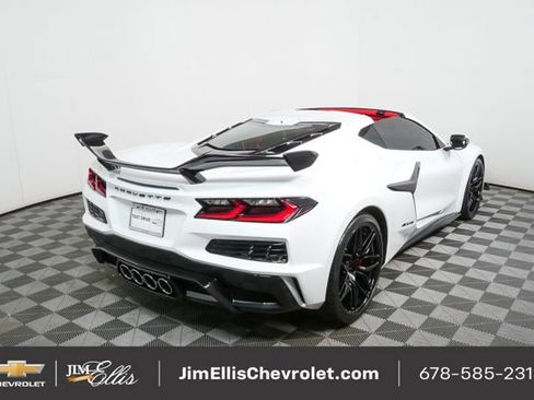 Used 2023 Chevrolet Corvette Z06 w/ Z07 Performance Package image 24
