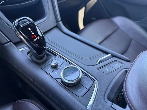 Used 2023 Cadillac XT6 Premium Luxury w/ Technology Package FWD image 48