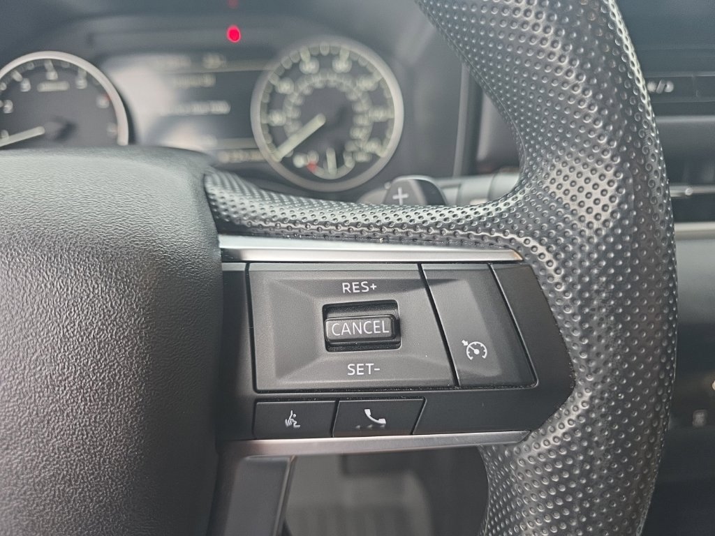 Used 2025 Mitsubishi Outlander ES AWD/4WD image 16