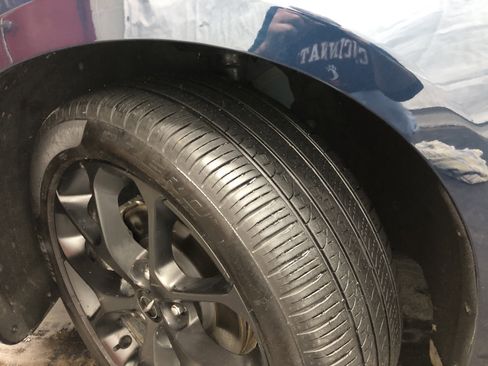 Certified 2025 Chrysler Pacifica Limited image 25