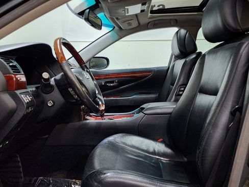 Used 2008 Lexus LS 460 RWD image 14