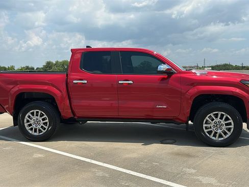 Used 2026 Toyota Tacoma Limited AWD/4WD image 15