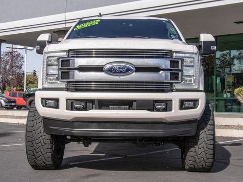 Used 2019 Ford F350 Limited image 2