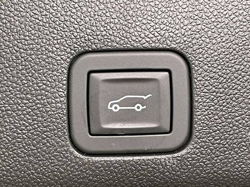 Used 2026 Cadillac Escalade Platinum Sport w/ LPO, ONYX Package AWD/4WD image 23