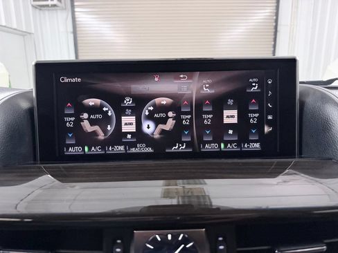 Used 2016 Lexus LX 570 4WD image 19